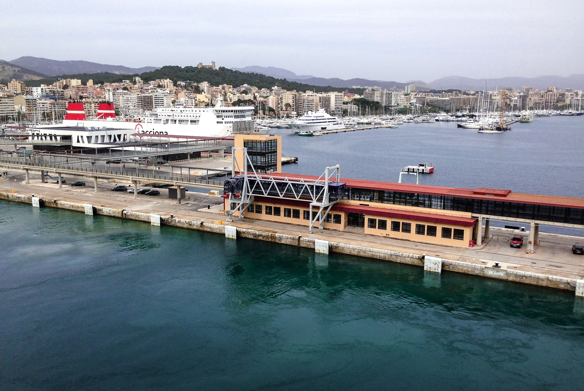 cruise ship terminal palma